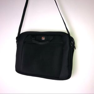 Swiss Gear by Wenger Travel‎ Boarding Black Bag